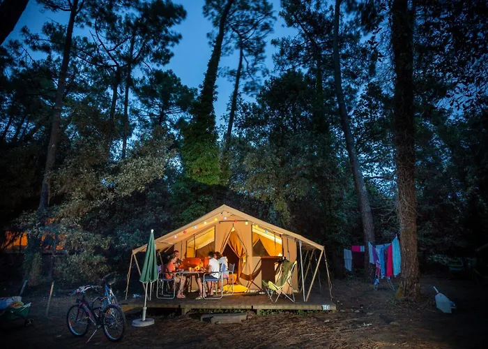 Huttopia Oleron Les Chenes Verts